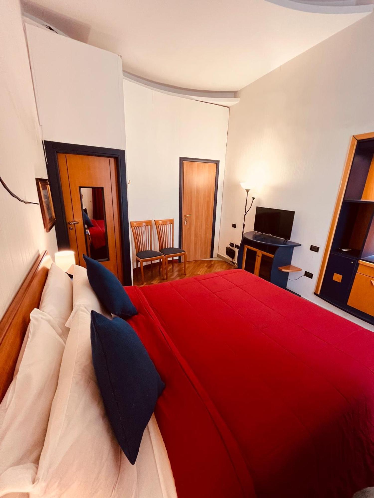 Lanova21 Naples